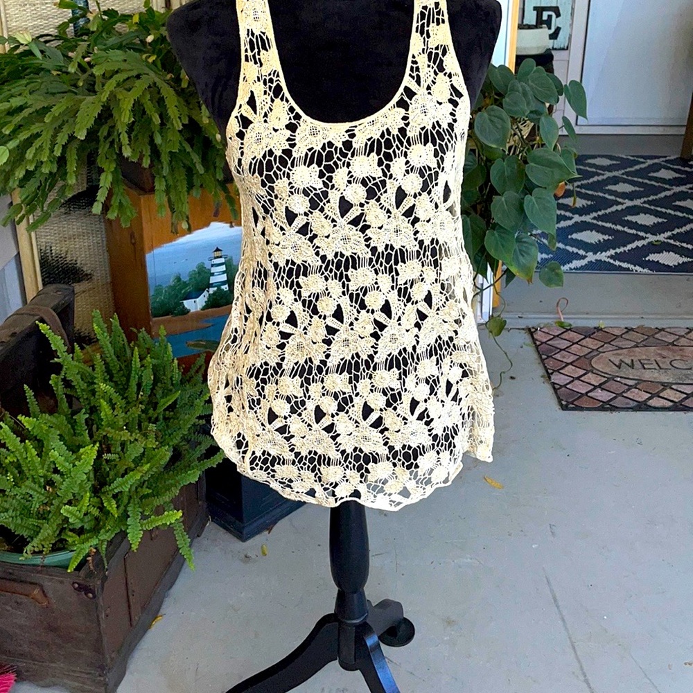 Women’s Lace Tank